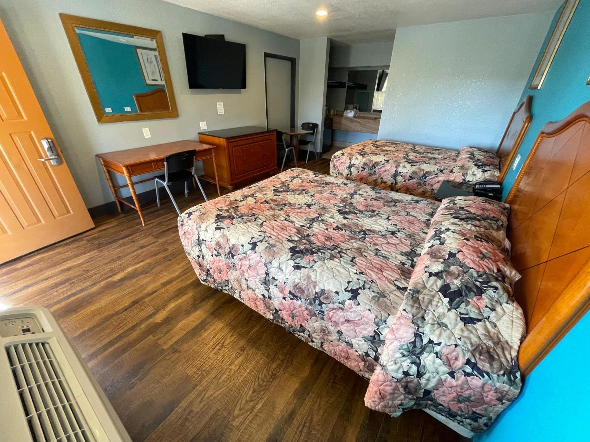 Travelers Inn Castro Valley Esterno foto